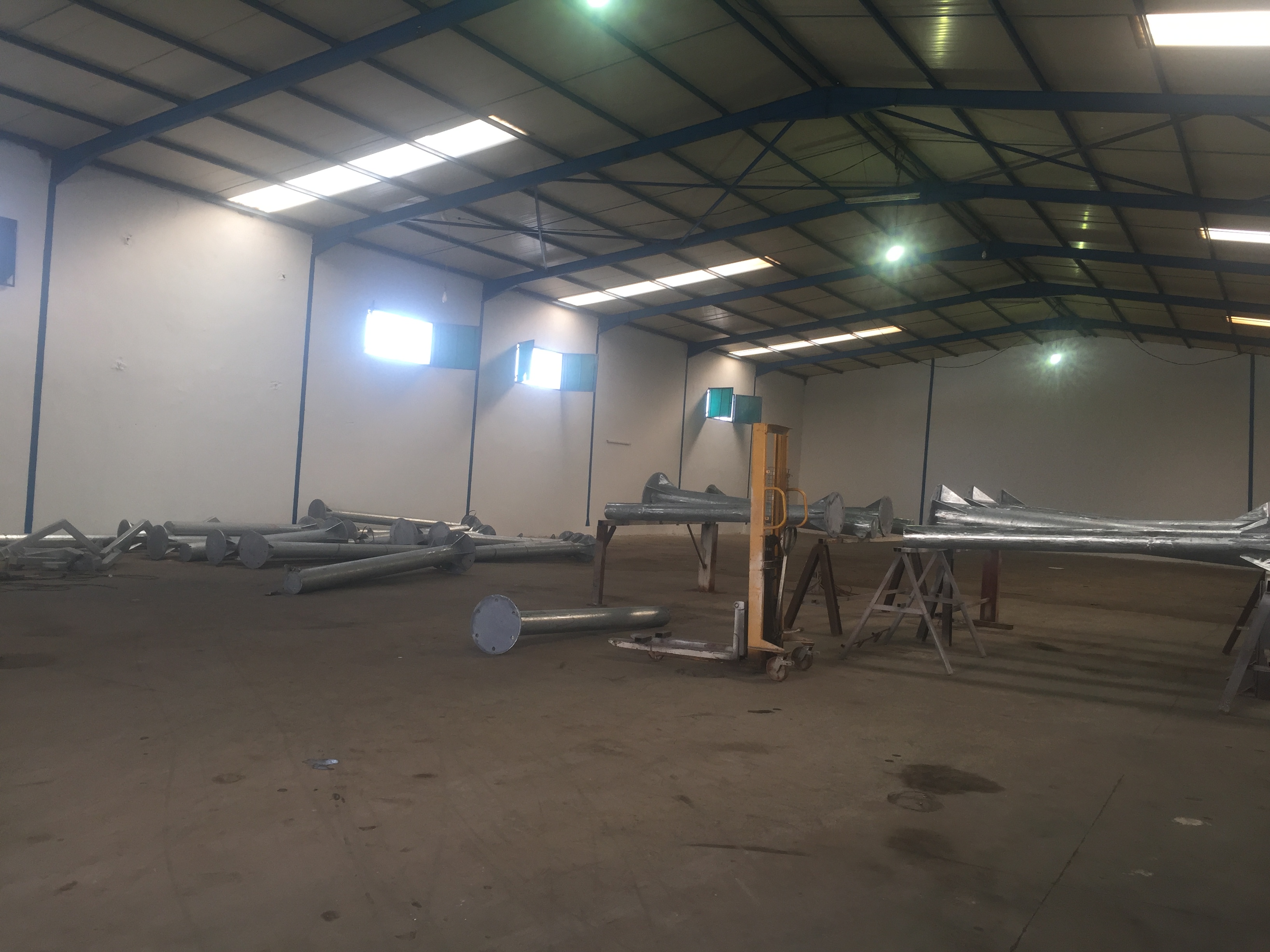 Installation et entretien de la toile tendue