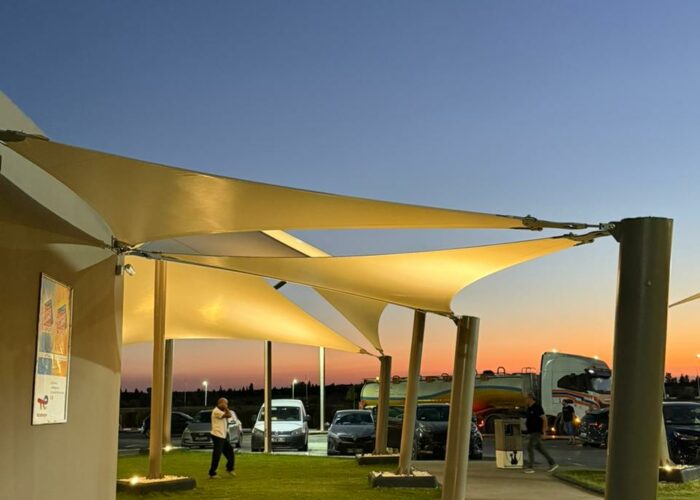 1b301f71-ba11-4949-9003-2df3b3c43a88